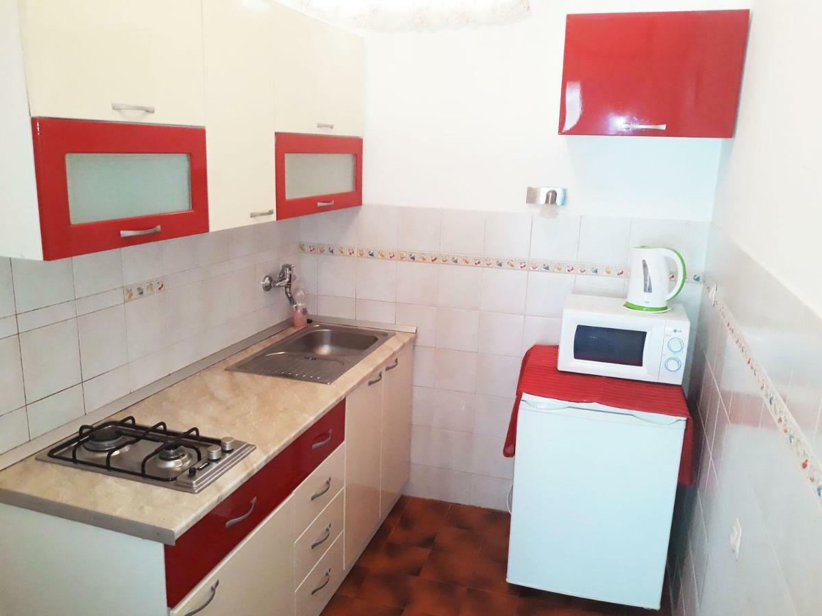 Apartments Carmen Vinišće Esterno foto